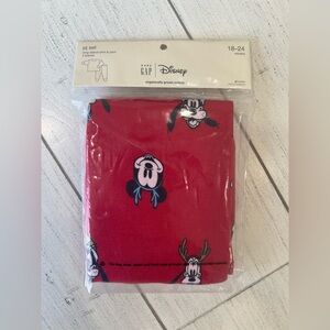 NWT Baby Gap x Disney Christmas Long Sleeve Pajama Set Size 18-24 Months Red